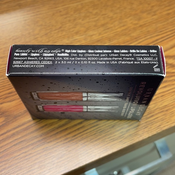 Urban Decay Revolution Lipgloss Double Shot Travel-Size Duo - Picture 4 of 4